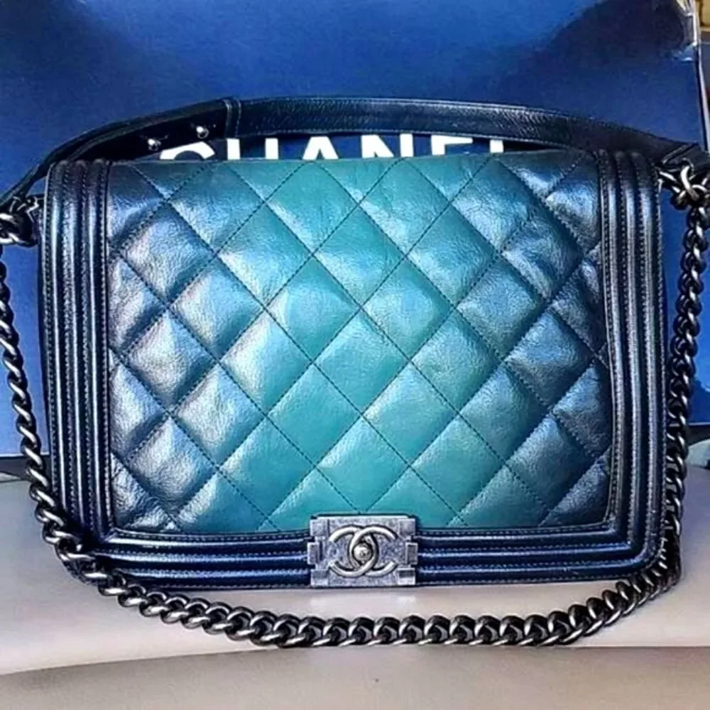 Chanel Authenticate Boy Bag Green Ombre,Gun Metal Hardware! Excellent Condition